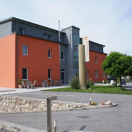 Pension Zum Romer Enns Buitenkant foto